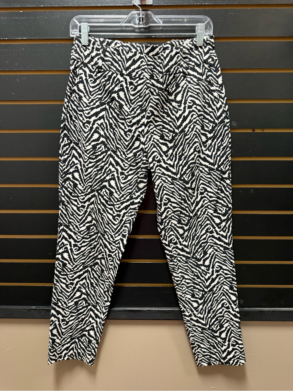 Jules & Leopold Black Ivory Abstract Zebra Print Ankle Pants Size M